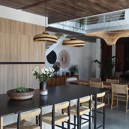 Un Loft En Provence *
